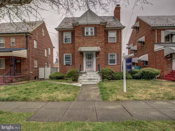 1323 TEWKESBURY PL NW, Washington, DC 20012