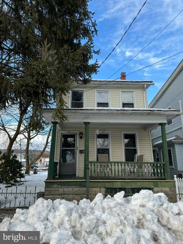 Tremont, PA 17981,25 E LAUREL ST