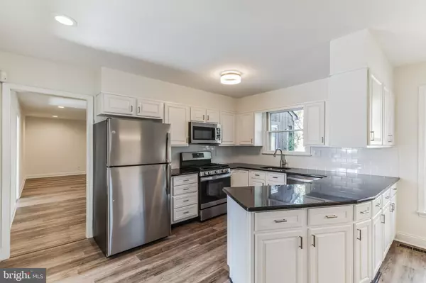 1765 FIRESIDE LN, Cherry Hill, NJ 08003