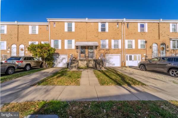 8107 LINDBERGH BLVD, Philadelphia, PA 19153