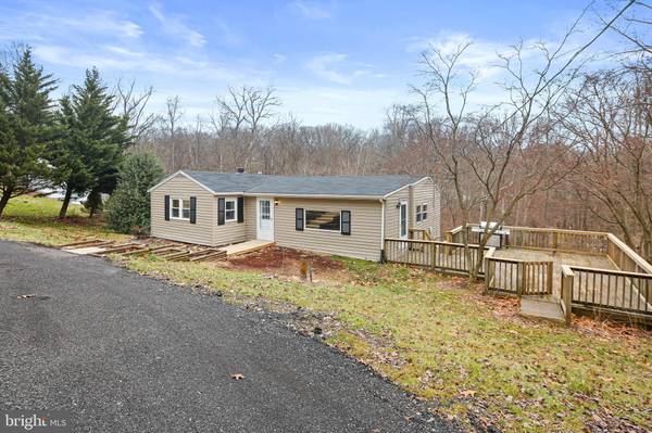 Delta, PA 17314,393 MEADOW TRL