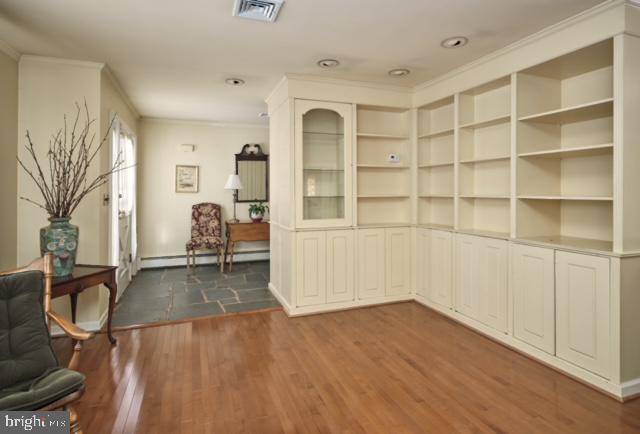 Solebury, PA 18963,2930 N SUGAN RD