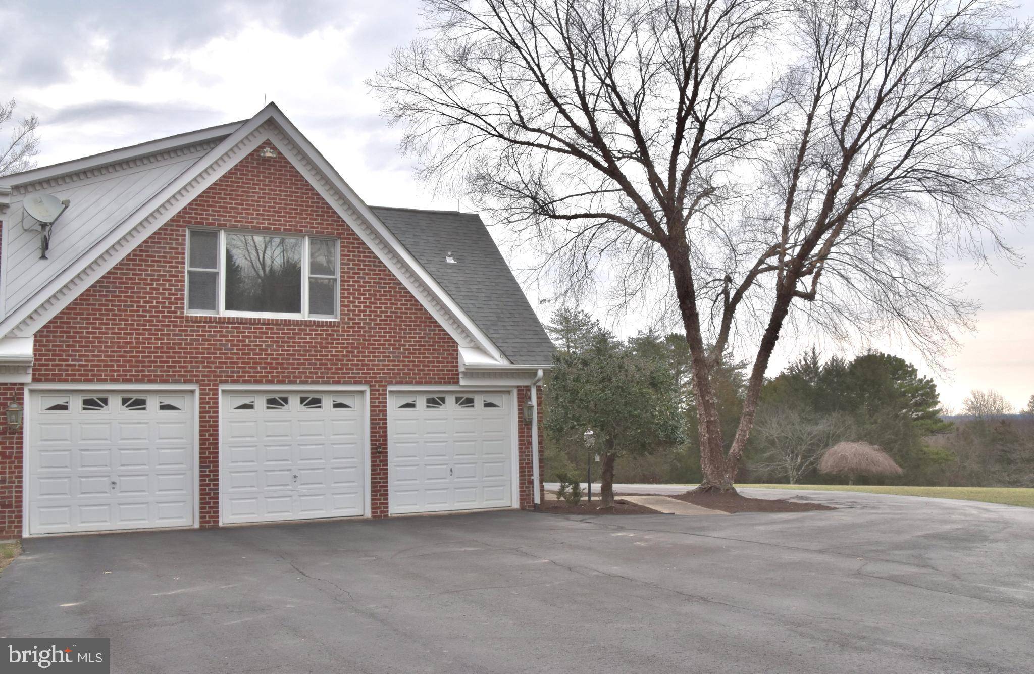 Haymarket, VA 20169,17000 THOUSAND OAKS DR