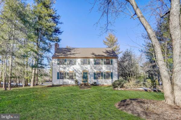 4 SCUDDER CT, Pennington, NJ 08534