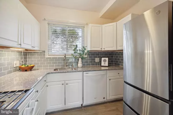 3212 WELLINGTON RD #103 Alexandria, VA 22302