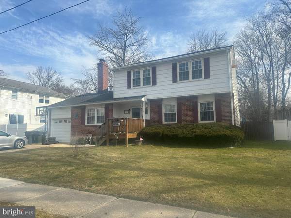 3 ANITA DR, Newark, DE 19713