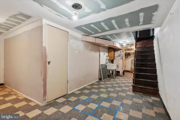 4209 PALMETTO ST Philadelphia, PA 19124