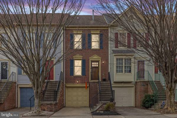 7836 GUM SPRINGS VILLAGE DR, Alexandria, VA 22306