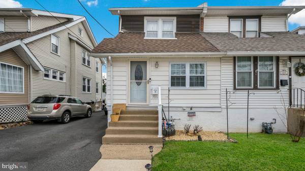 705 SUMMIT AVE, Prospect Park, PA 19076