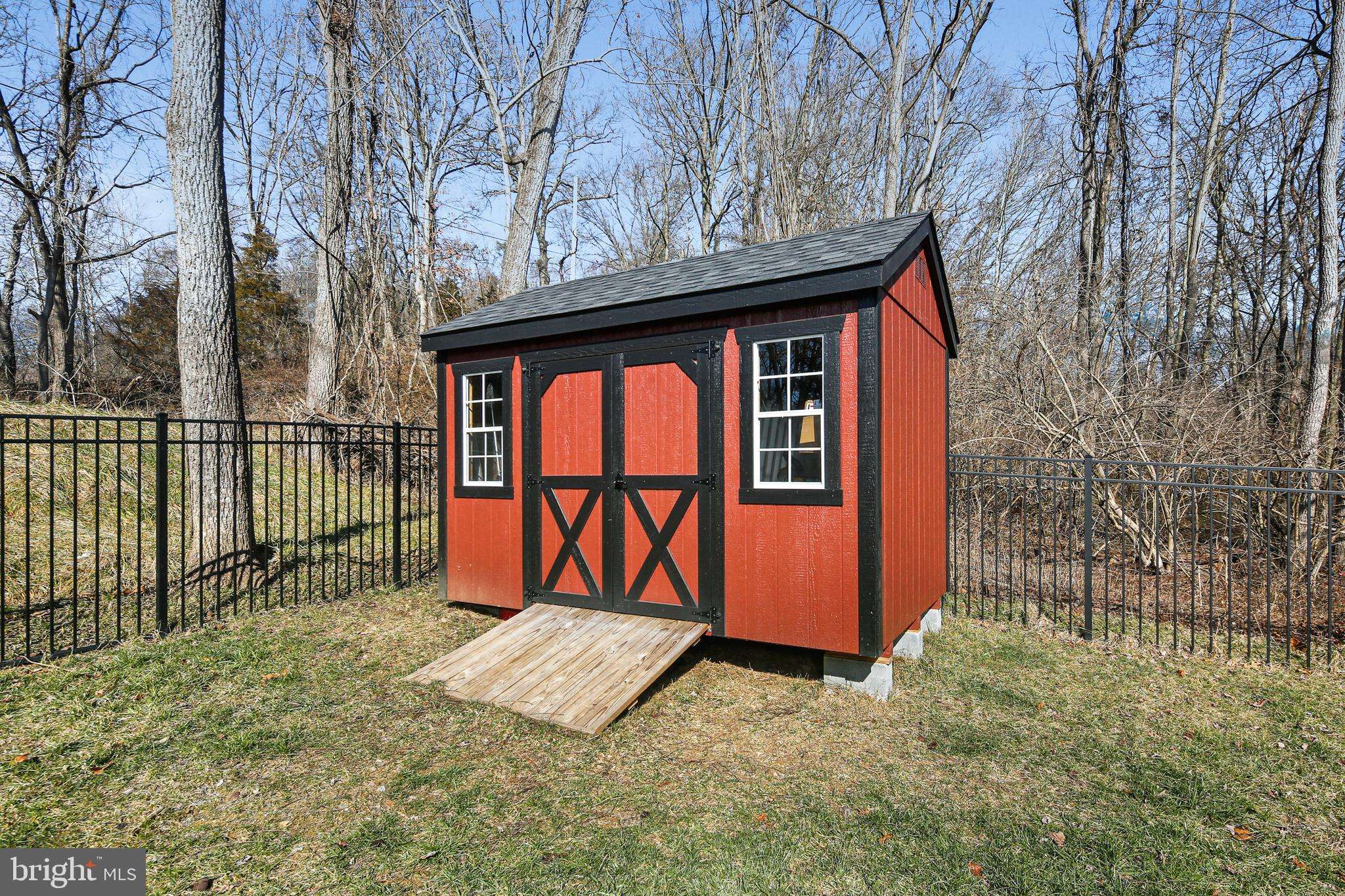 Delta, PA 17314,2 ROBIN TRL