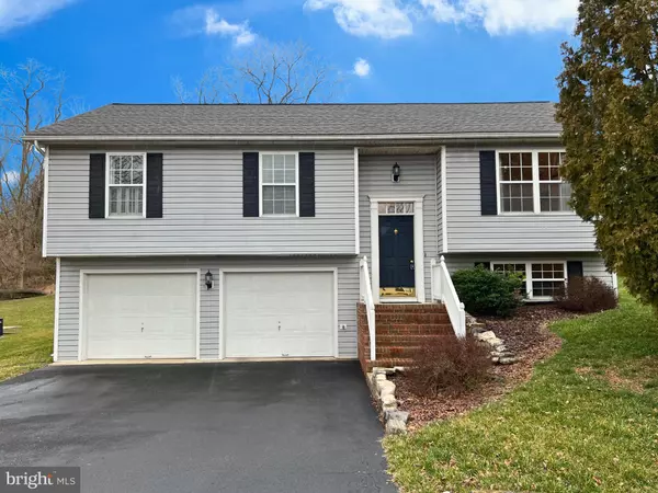 Martinsburg, WV 25401,607 ARTISAN WAY