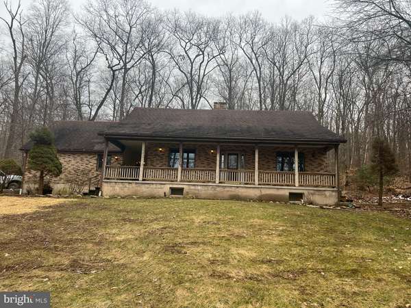 1307 POWDERMLL HOLLOW RD, Boyertown, PA 19512