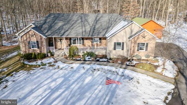 160 CRESCENT DR, Lehighton, PA 18235