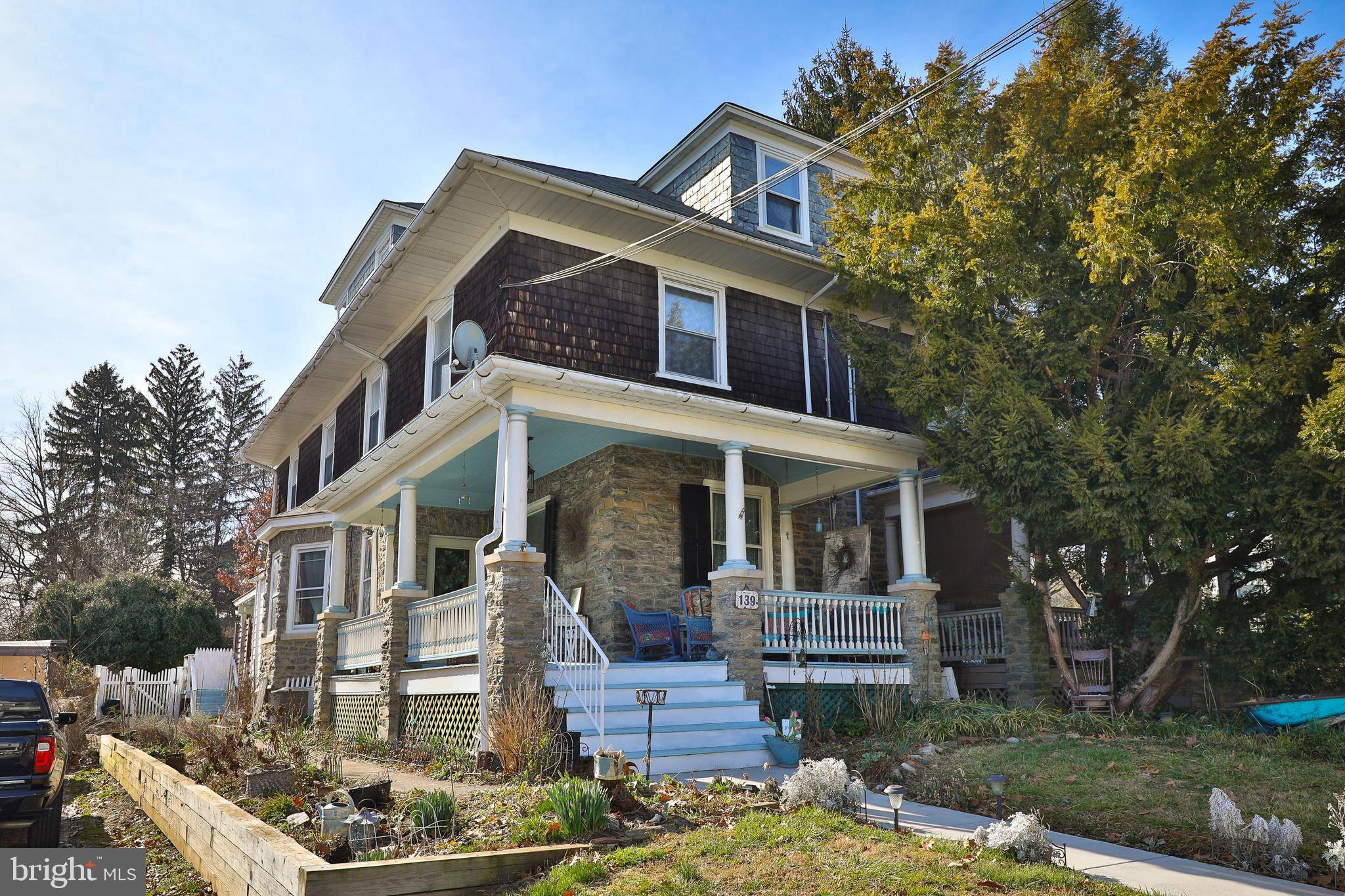 139 WALNUT ST, Jenkintown, PA 19046