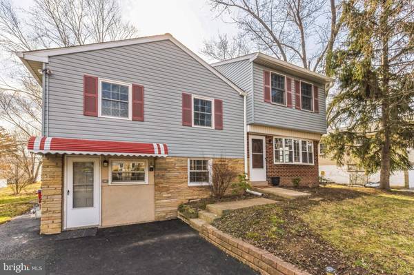 106 WAYNE AVE, Eagleville, PA 19403