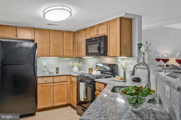 1461 - B N VAN DORN ST #B, Alexandria, VA 22304