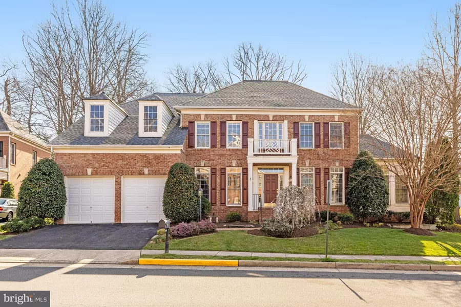 3869 FARRCROFT DR, Fairfax, VA 22030