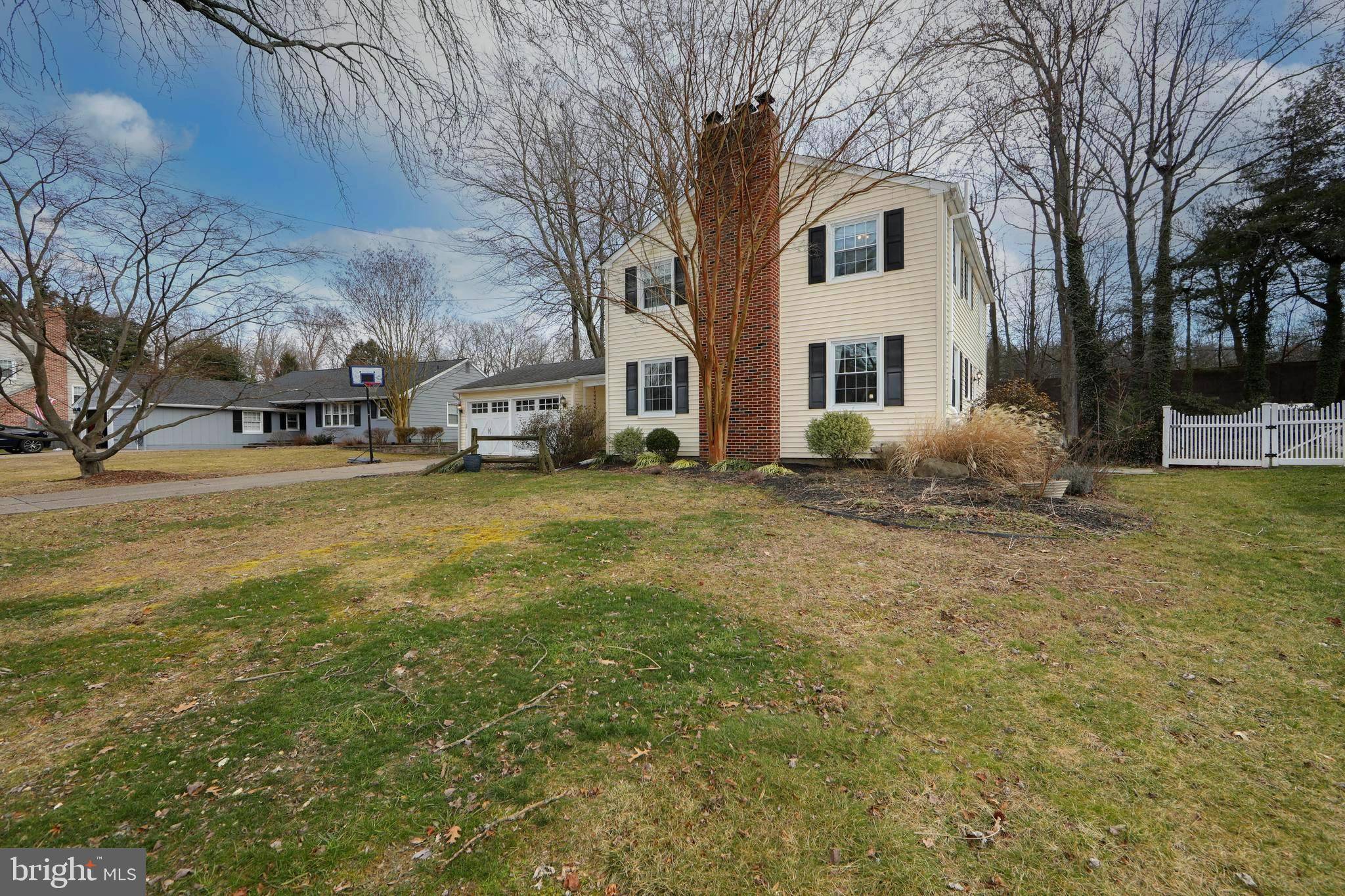 Cherry Hill, NJ 08034,413 SAINT JOHNS DR