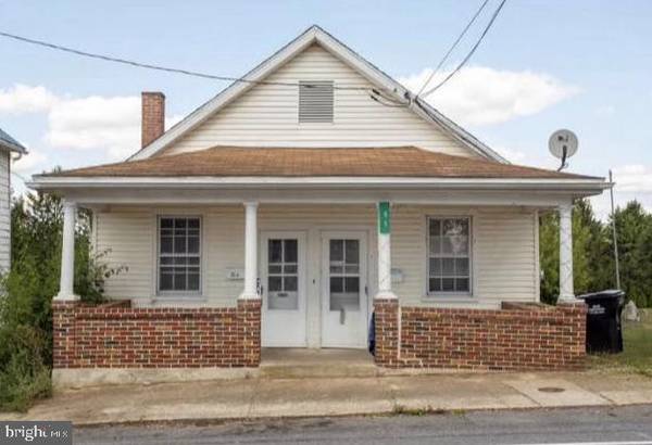 31 E MAIN ST, Fayetteville, PA 17222