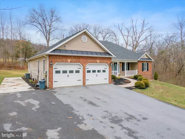 Hedgesville, WV 25427,194 EXECUTIVE WAY