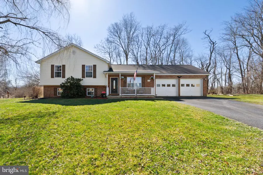 137 BRIAR RUN DR, Ranson, WV 25438