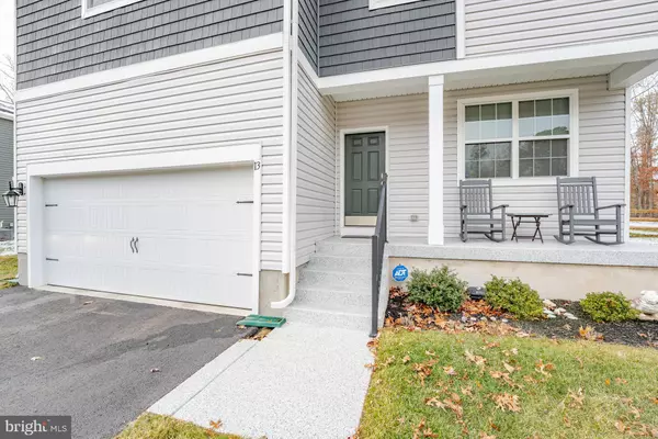 Egg Harbor Township, NJ 08234,13 AUTUMN LN