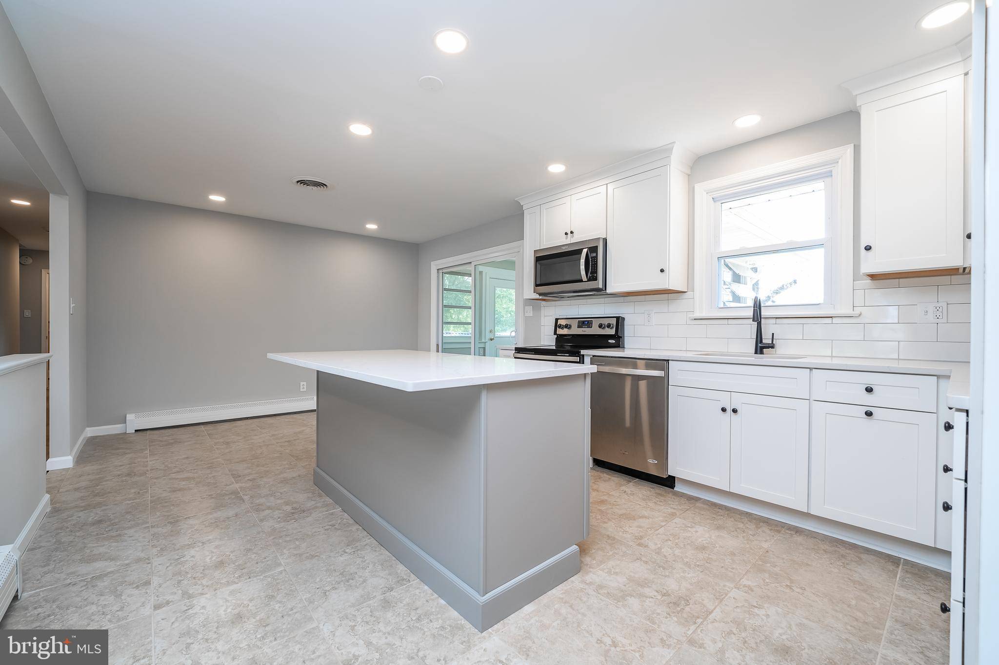Harleysville, PA 19438,683 SUMNEYTOWN PIKE