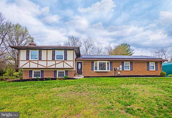 8709 GARFIELD DR, Gaithersburg, MD 20882