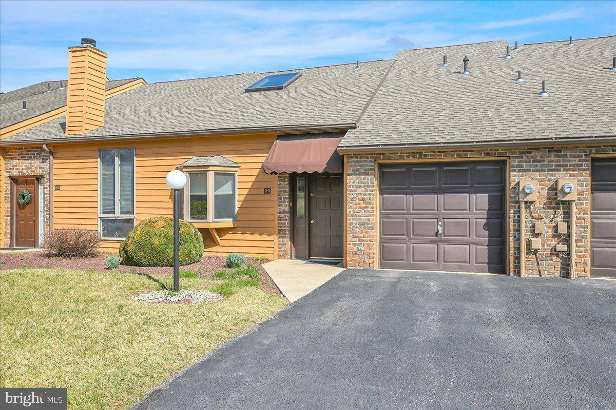 York, PA 17408,99 WESTVIEW MANOR