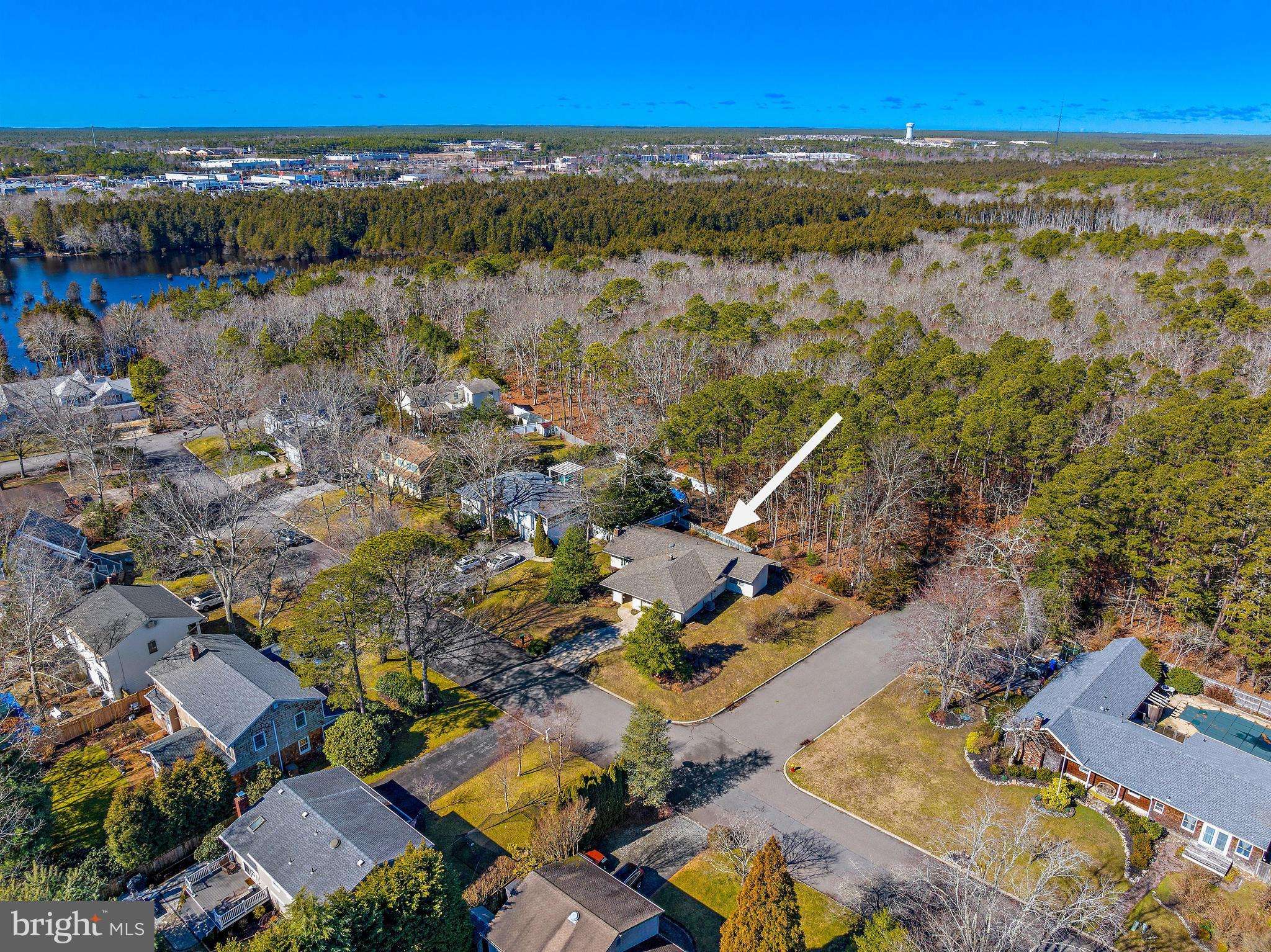 115 TEMPLE AVE, Manahawkin, NJ 08050