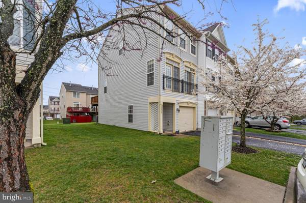 Woodbridge, VA 22191,15626 JOHN DISKIN CIR #175