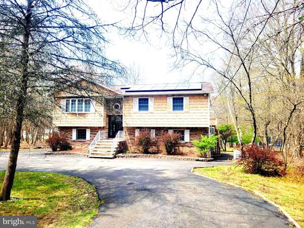 79 FOOTHILL RD, Albrightsville, PA 18210