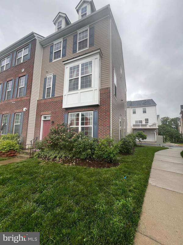 3507 WOODLAKE DR #45, Silver Spring, MD 20904