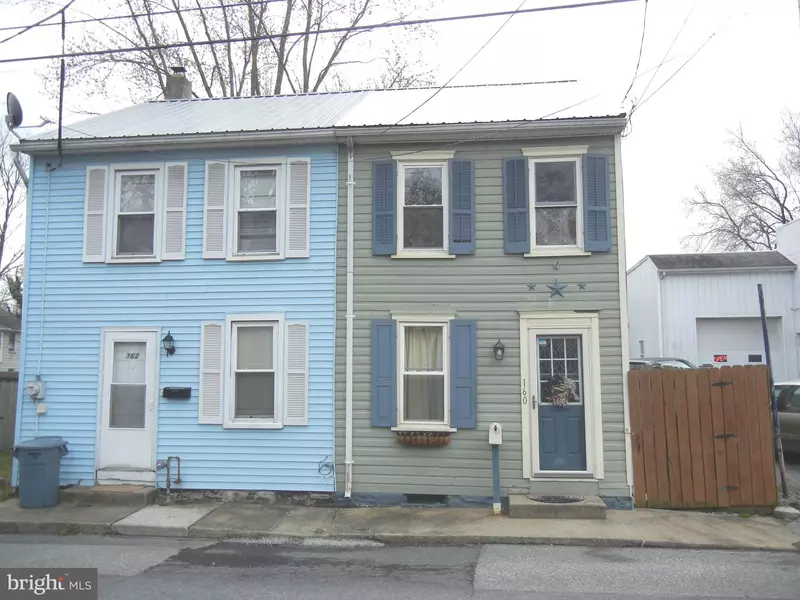 160 E CHAPEL AVE, Carlisle, PA 17013