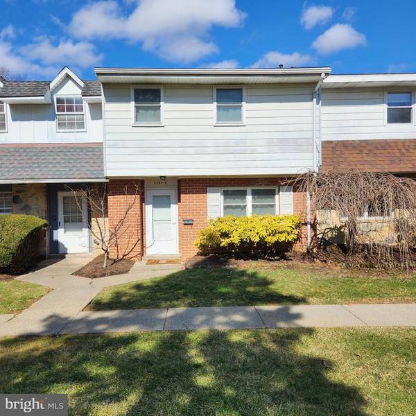 1141 F W AARON DR, State College, PA 16803