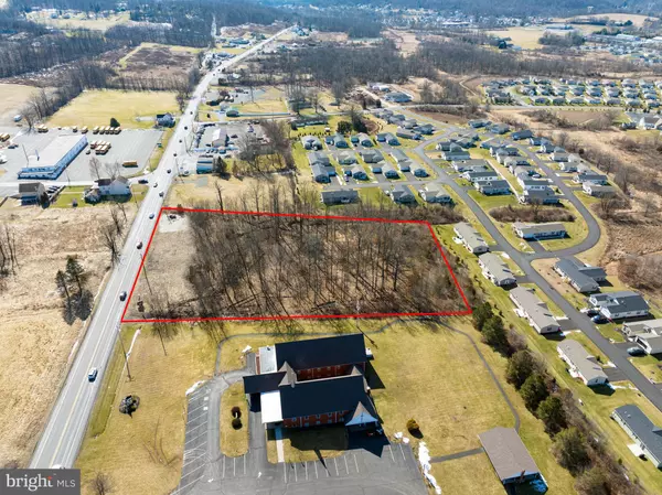 Bechtelsville, PA 19505,1215 PA ROUTE 100