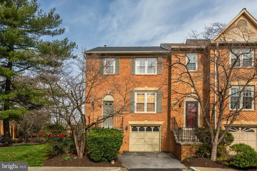 7221 TAVESHIRE WAY, Bethesda, MD 20817