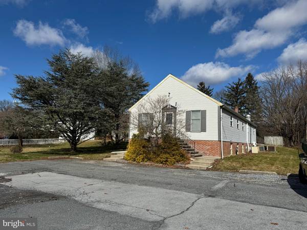 6014 LINGLESTOWN RD, Harrisburg, PA 17112