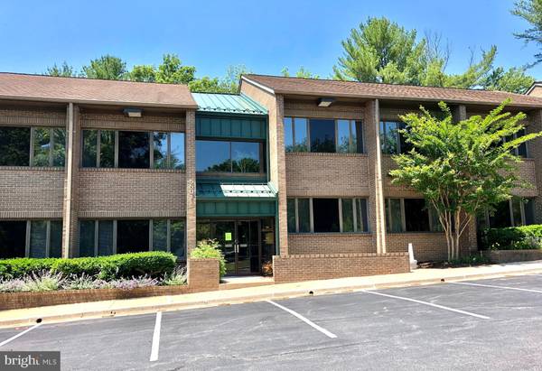 5501 TWIN KNOLLS RD #7, Columbia, MD 21045