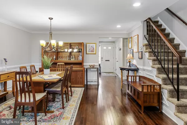 22 E CLOSE Moorestown, NJ 08057