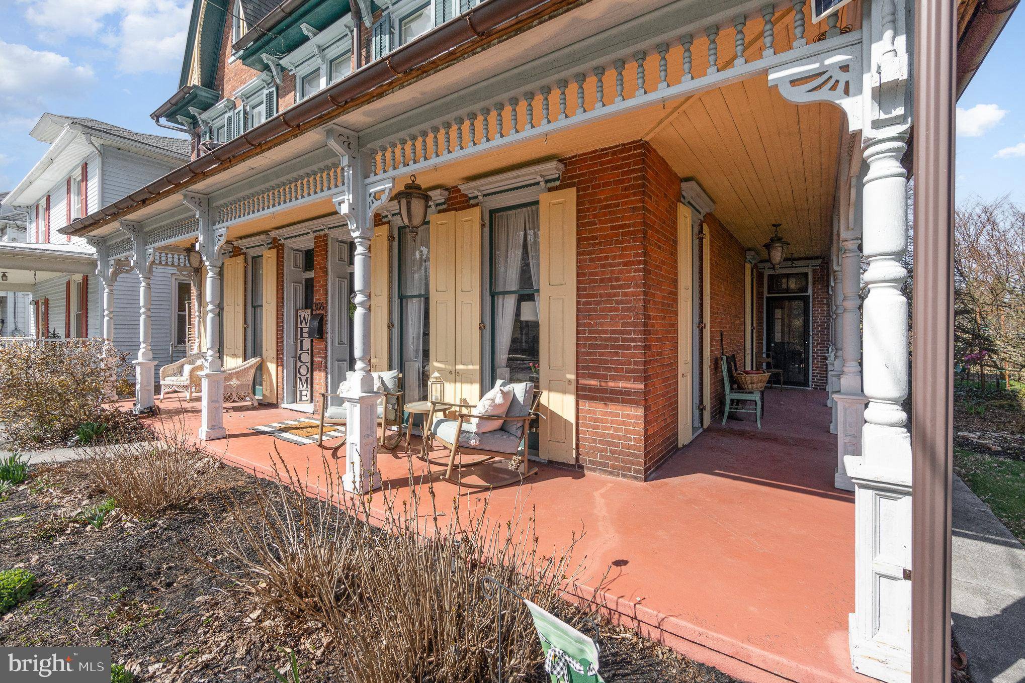 Hummelstown, PA 17036,306 W MAIN ST