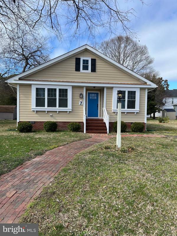 7 5TH ST, Colonial Beach, VA 22443