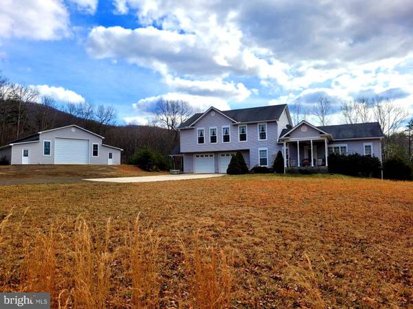 123 REBECCAS LN, Old Fields, WV 26845