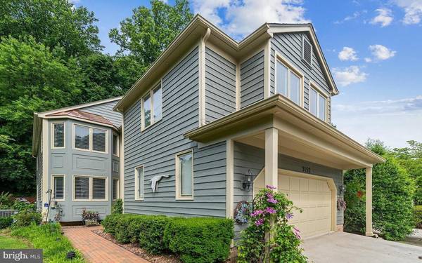 3152 ELMENDORF DR, Oakton, VA 22124