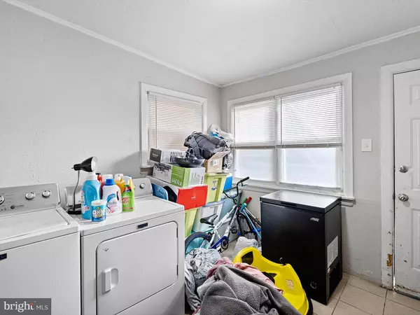 928 MARYLAND AVE Wilmington, DE 19805