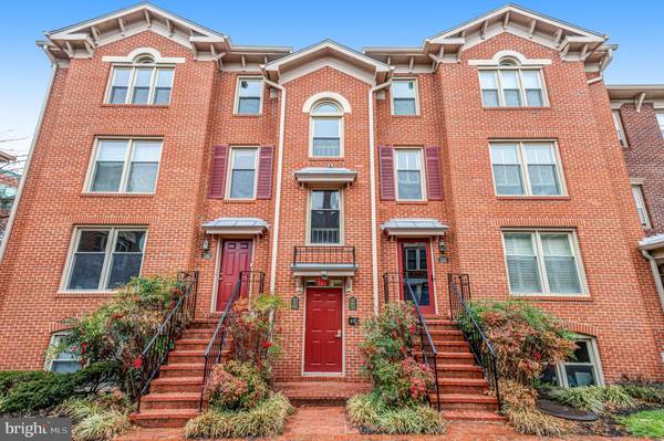 554 N WEST ST #6-7, Alexandria, VA 22314