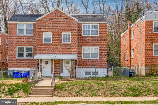 7018 VALLEY AVE, Philadelphia, PA 19128