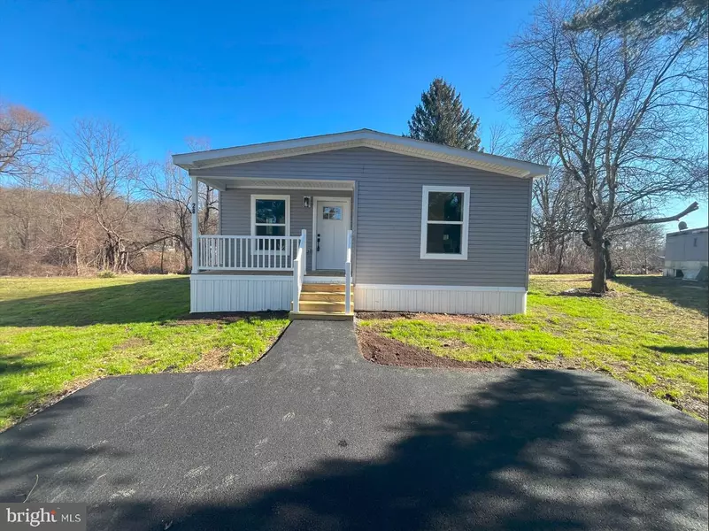 28 MYSTIC LN, Hereford, PA 18056