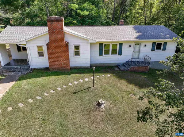 1032 HOLLY RIDGE RD, Keswick, VA 22947