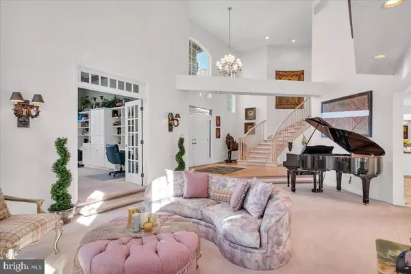 25 STOCKTON DR Voorhees, NJ 08043